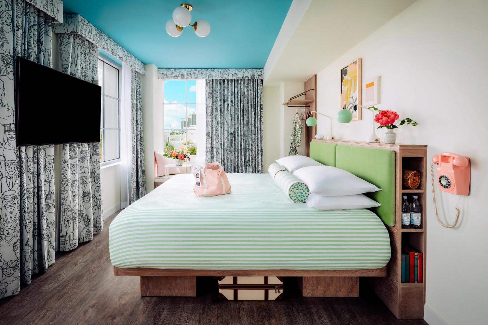 Standard King Room