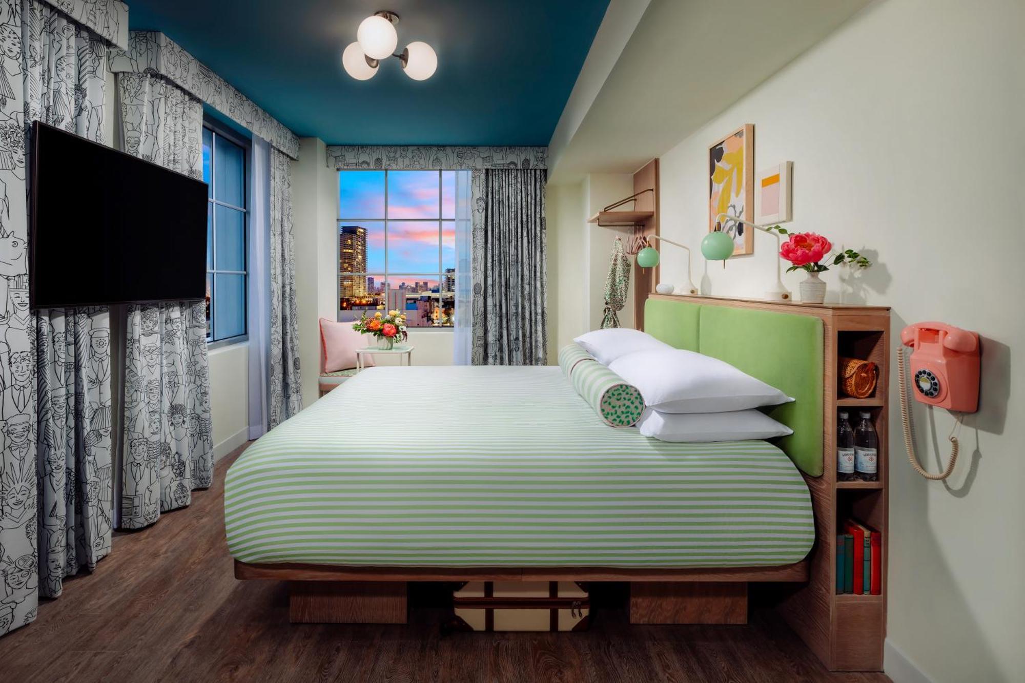 Standard King Room