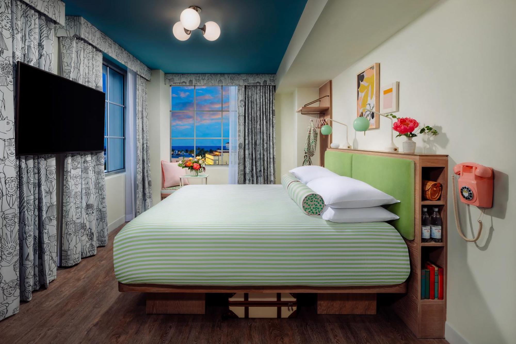 Standard King Room